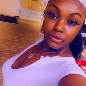 Black Woman Teresa, 19 from Lexington is looking for relationship