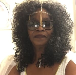 Black Woman alice, 60 from Honolulu is looking for relationship