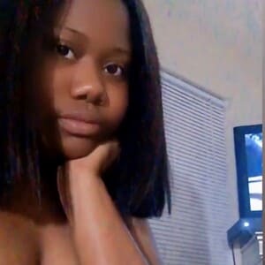 Black Woman Michelle, 19 from Philadelphia is looking for black man
