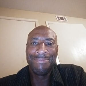 Black Man Russel, 45 from Greensboro is looking for relationship