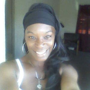 Black Woman Cornelia, 40 from Fort Wayne is looking for relationship