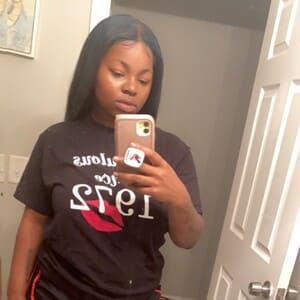Black Woman amora, 22 from Los Angeles is looking for relationship