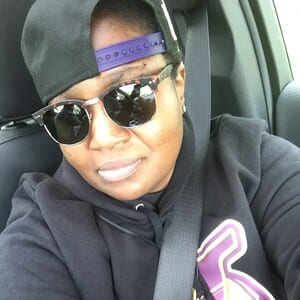 Black Woman Nicole, 19 from Newark is looking for relationship