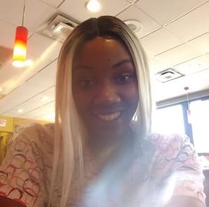 Black Woman Kristie, 24 from Milwaukee is looking for relationship