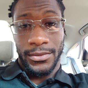 Black Man Carmelo, 34 from Saint Paul is looking for relationship