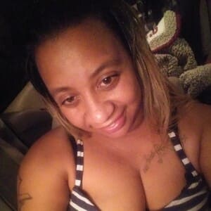 Black Woman Ida, 50 from Detroit is looking for relationship