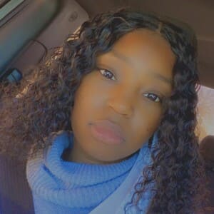 Black Woman adriana, 21 from Miami is looking for relationship