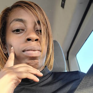 Black Woman Clara, 20 from Riverside is looking for relationship