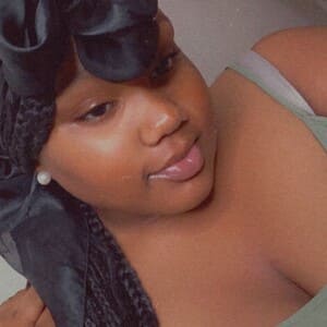 Black Woman Madey, 19 from Chula Vista is looking for relationship